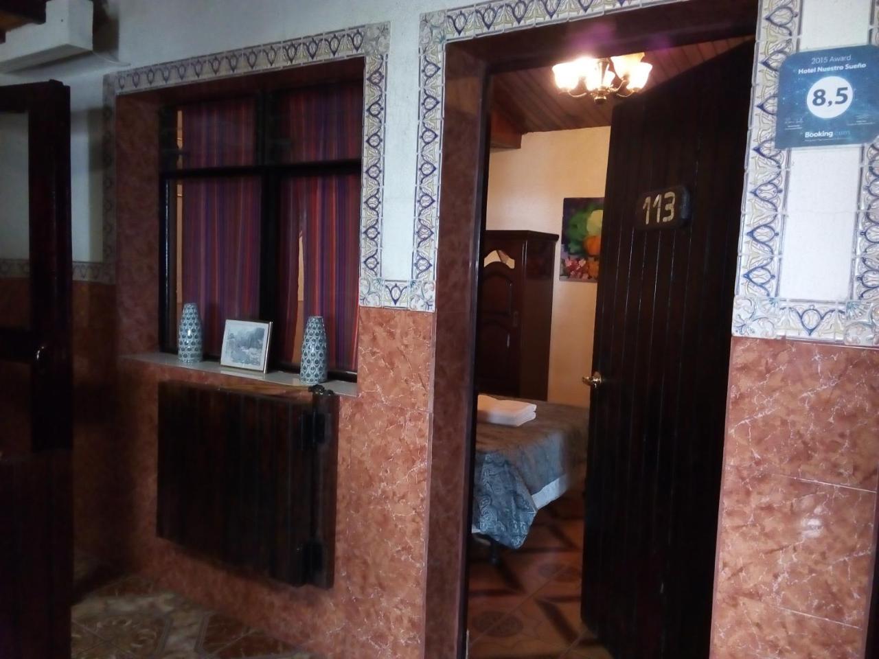 Hotel Nuestro Sueno Сан-Антонио-Палопо Экстерьер фото